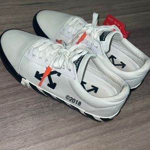 Off White Vans
